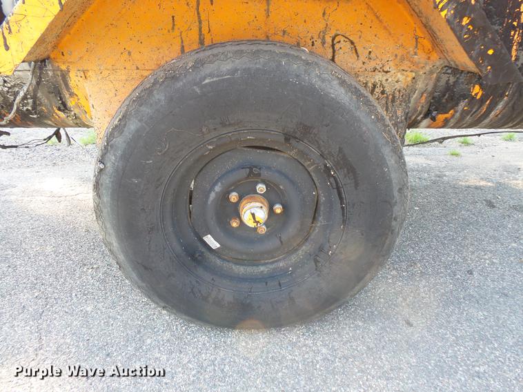 image for item DV9487 Crack seal trailers