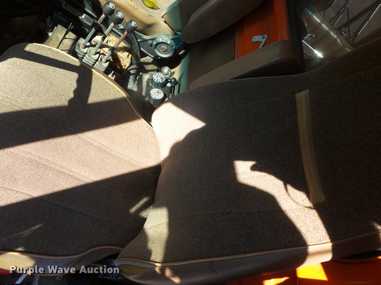 image for item DV9489 1996 Ford L8000 dump truck