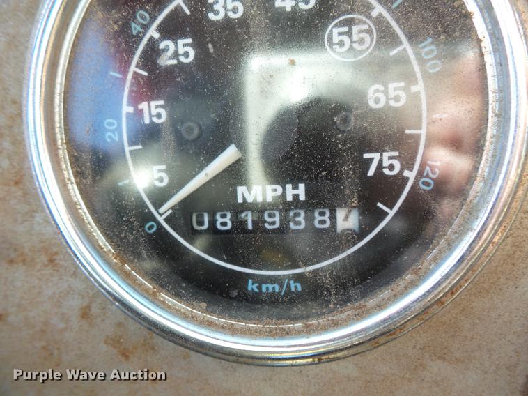 image for item DV9489 1996 Ford L8000 dump truck