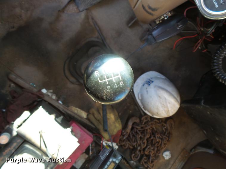 image for item DV9489 1996 Ford L8000 dump truck