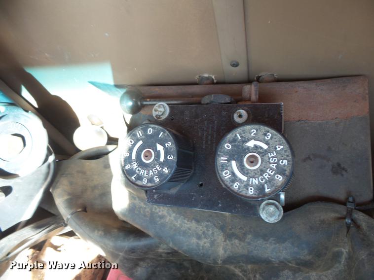 image for item DV9489 1996 Ford L8000 dump truck