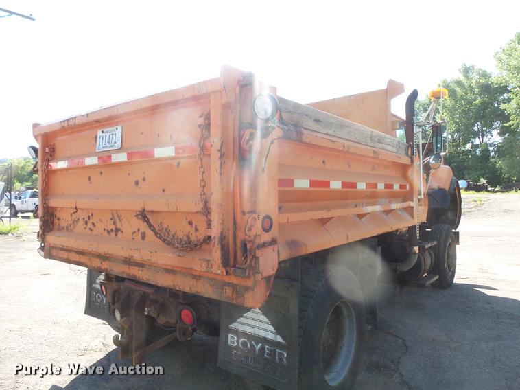 image for item DV9489 1996 Ford L8000 dump truck