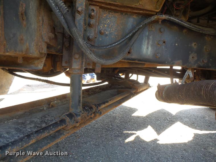 image for item DV9489 1996 Ford L8000 dump truck