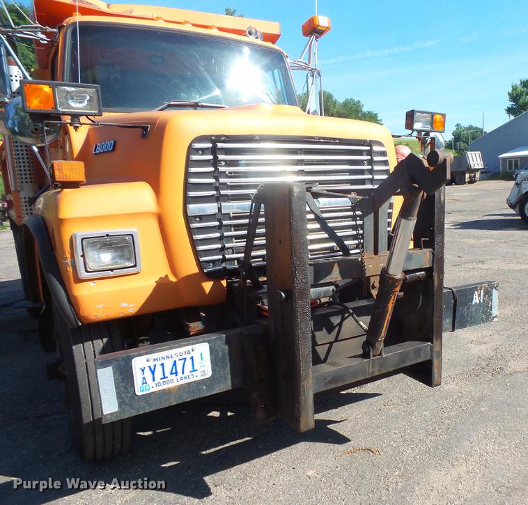 image for item DV9489 1996 Ford L8000 dump truck