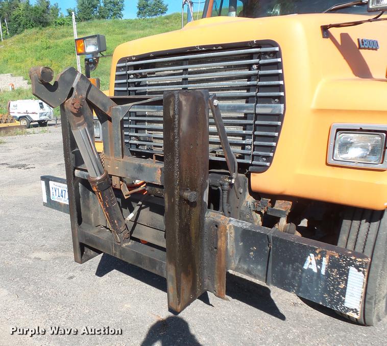 image for item DV9489 1996 Ford L8000 dump truck