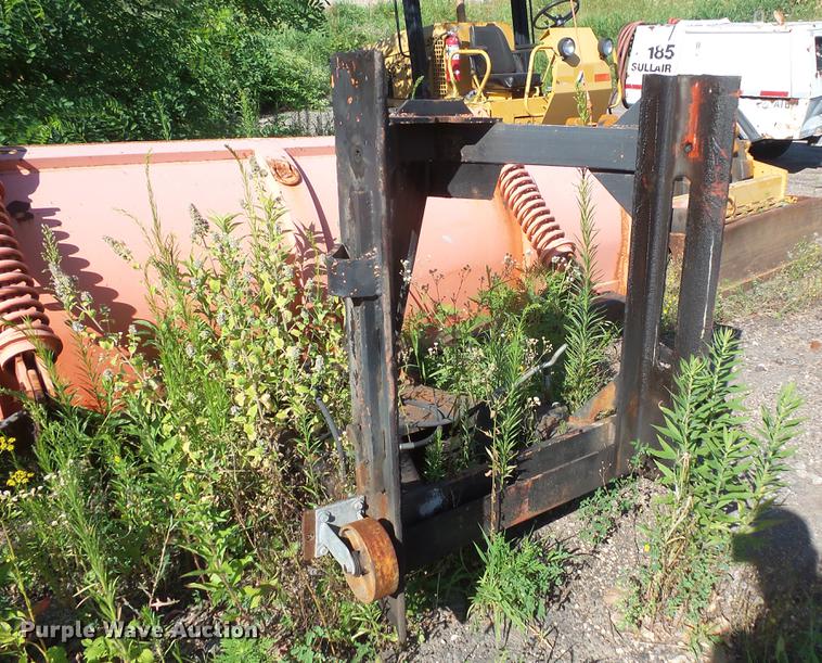 image for item DV9489 1996 Ford L8000 dump truck