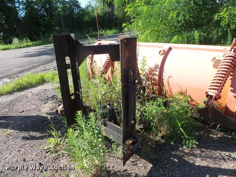 image for item DV9489 1996 Ford L8000 dump truck