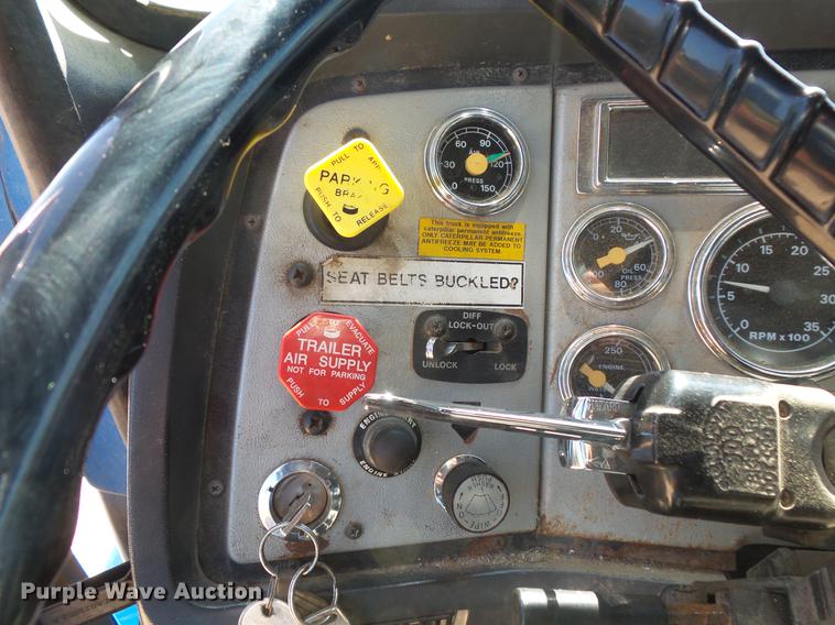 image for item DV9490 1997 Ford LTS9000 dump truck