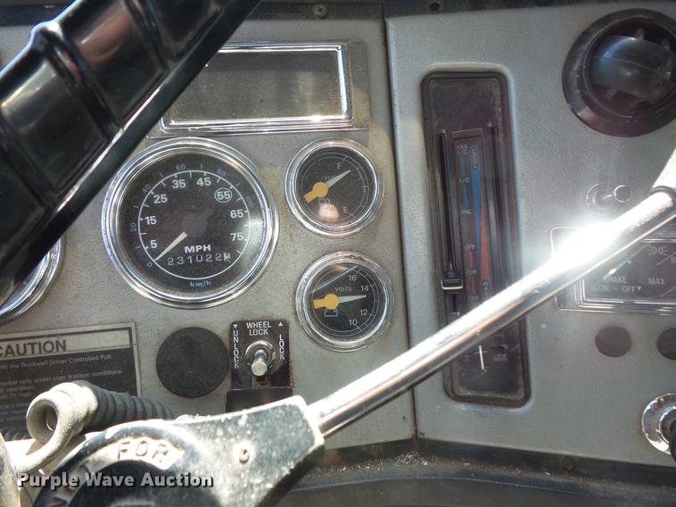 image for item DV9490 1997 Ford LTS9000 dump truck