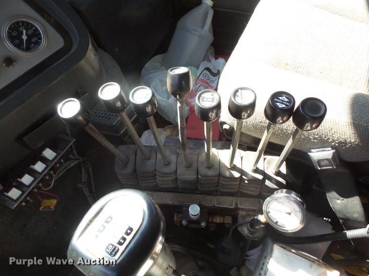 image for item DV9490 1997 Ford LTS9000 dump truck