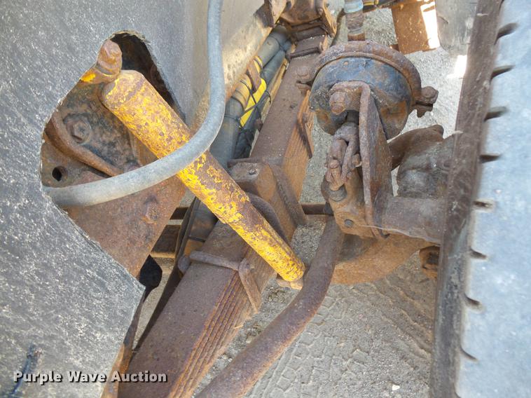 image for item DV9490 1997 Ford LTS9000 dump truck