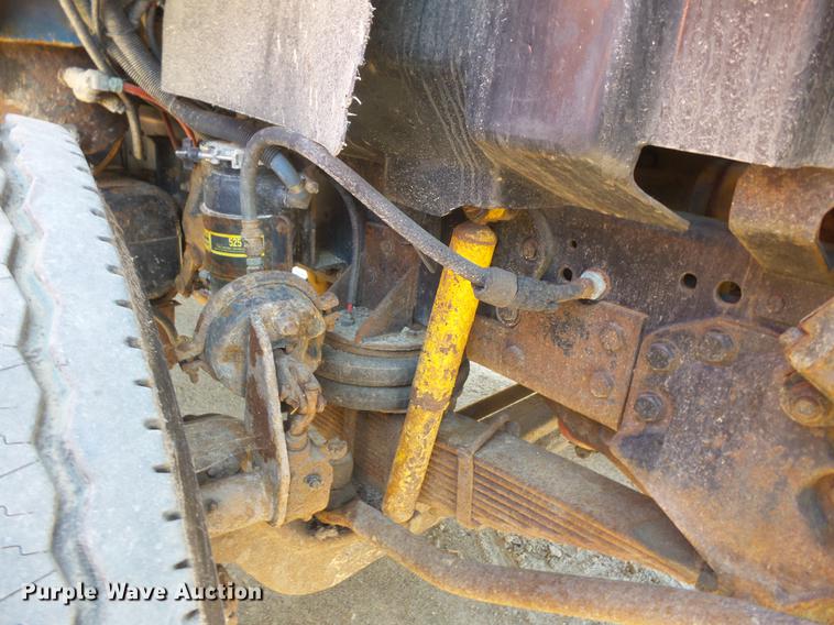 image for item DV9490 1997 Ford LTS9000 dump truck