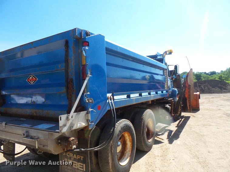 image for item DV9490 1997 Ford LTS9000 dump truck