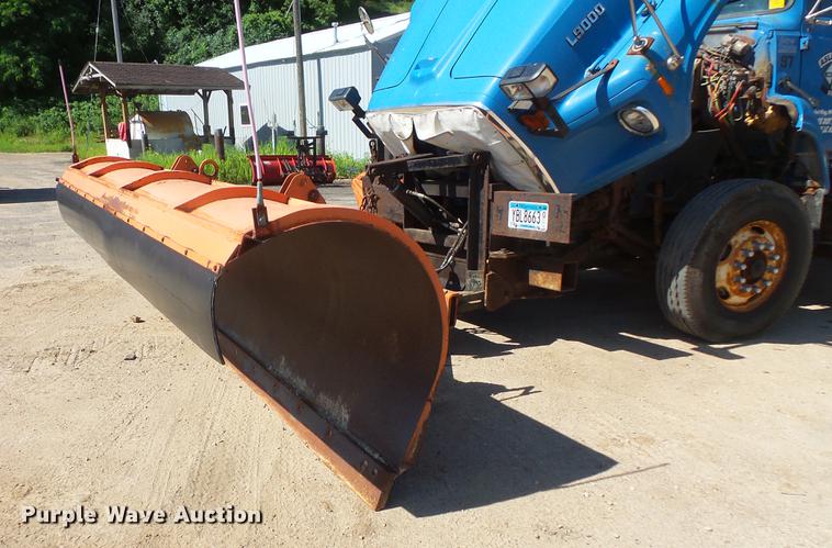 image for item DV9490 1997 Ford LTS9000 dump truck