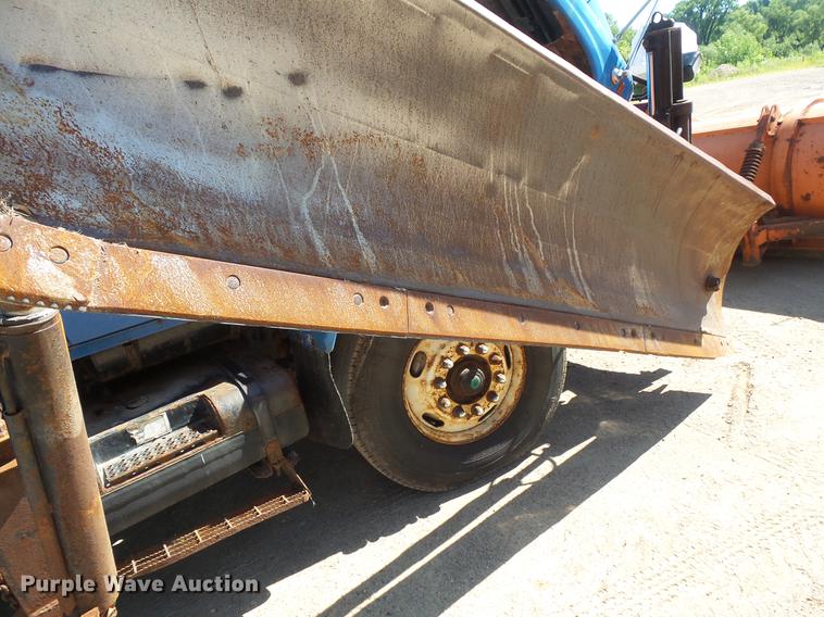 image for item DV9490 1997 Ford LTS9000 dump truck