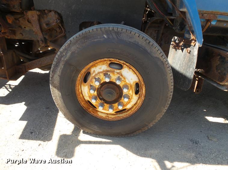 image for item DV9490 1997 Ford LTS9000 dump truck