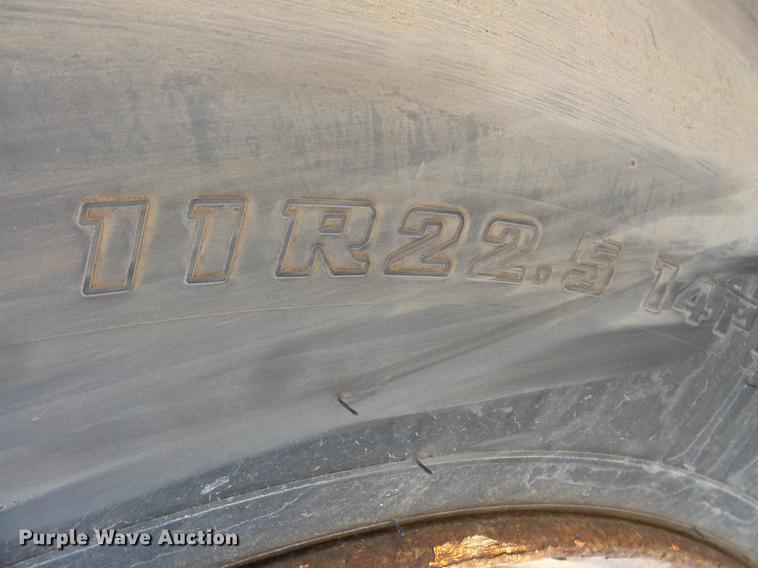 image for item DV9490 1997 Ford LTS9000 dump truck