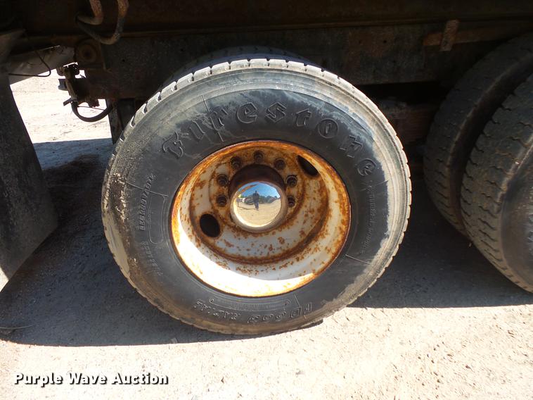 image for item DV9490 1997 Ford LTS9000 dump truck