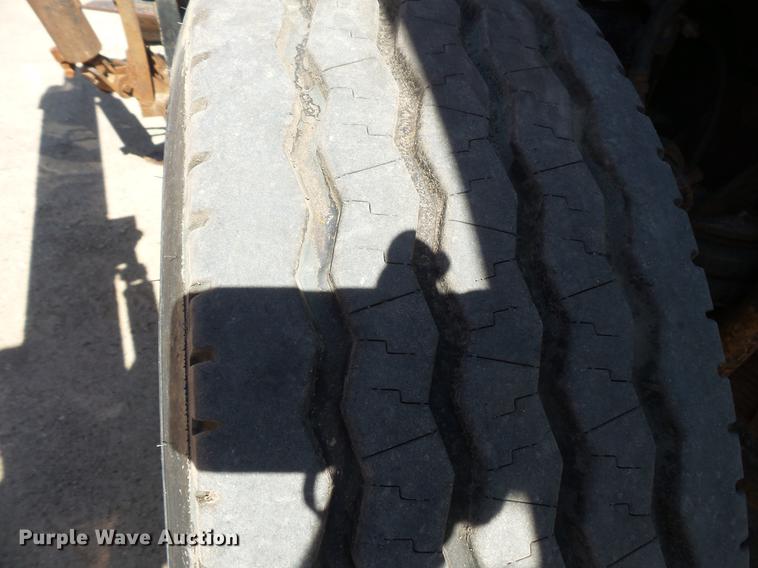 image for item DV9490 1997 Ford LTS9000 dump truck