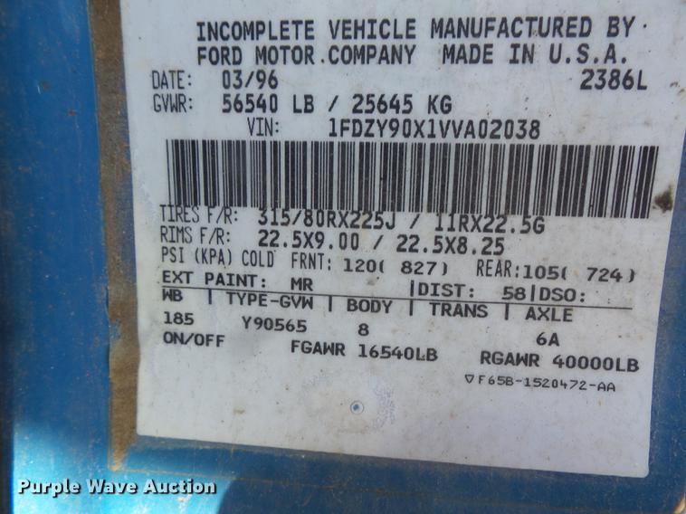 image for item DV9490 1997 Ford LTS9000 dump truck