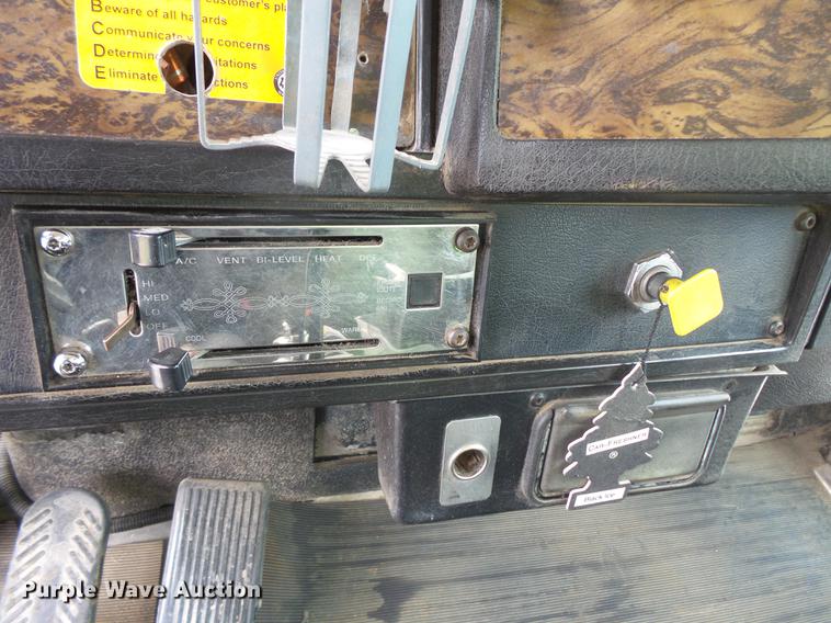 image for item DV9492 1997 Kenworth W900 dump truck