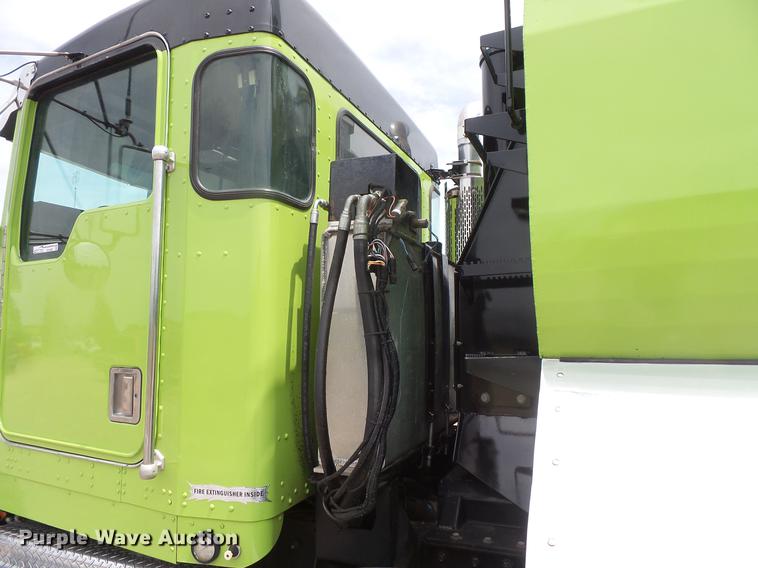 image for item DV9492 1997 Kenworth W900 dump truck