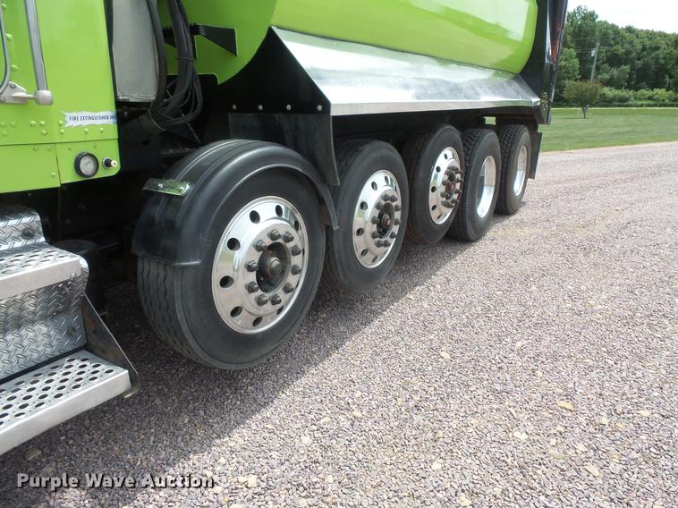 image for item DV9492 1997 Kenworth W900 dump truck