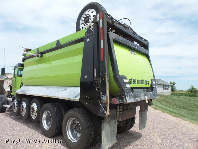 image for item DV9492 1997 Kenworth W900 dump truck