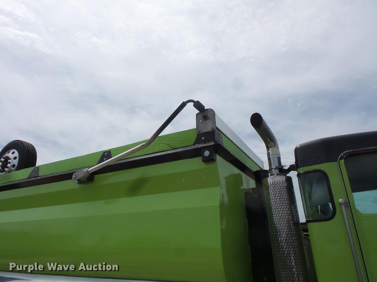 image for item DV9492 1997 Kenworth W900 dump truck