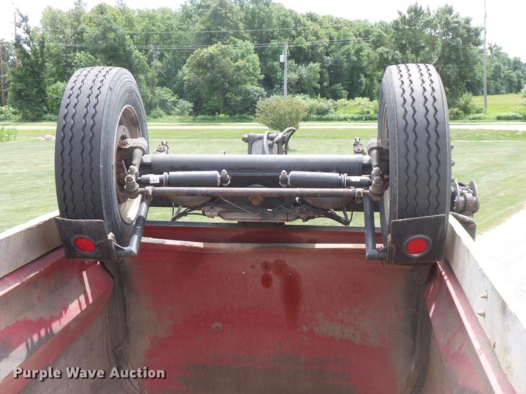 image for item DV9492 1997 Kenworth W900 dump truck