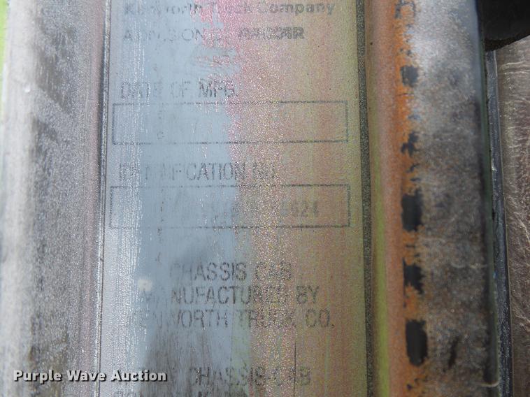 image for item DV9492 1997 Kenworth W900 dump truck