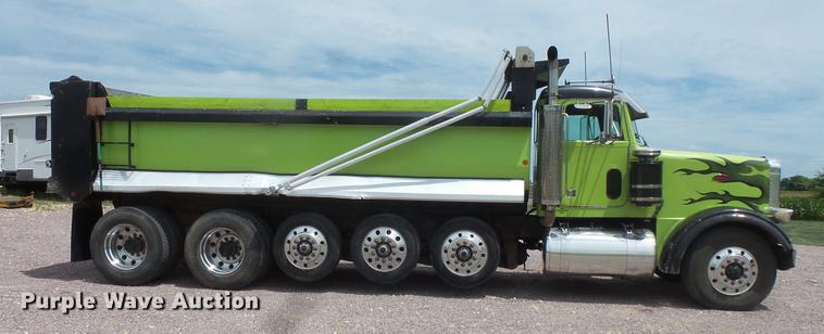 image for item DV9493 1997 Peterbilt 357 dump truck