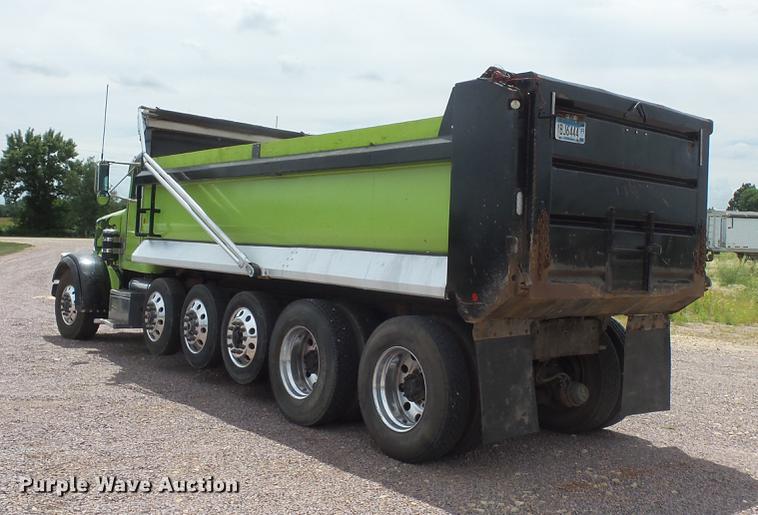 image for item DV9493 1997 Peterbilt 357 dump truck