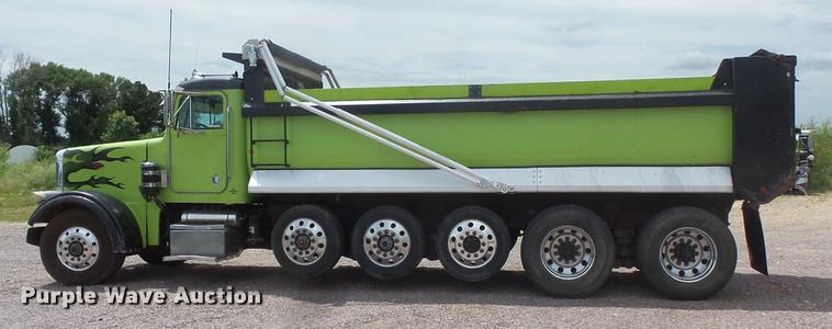 image for item DV9493 1997 Peterbilt 357 dump truck