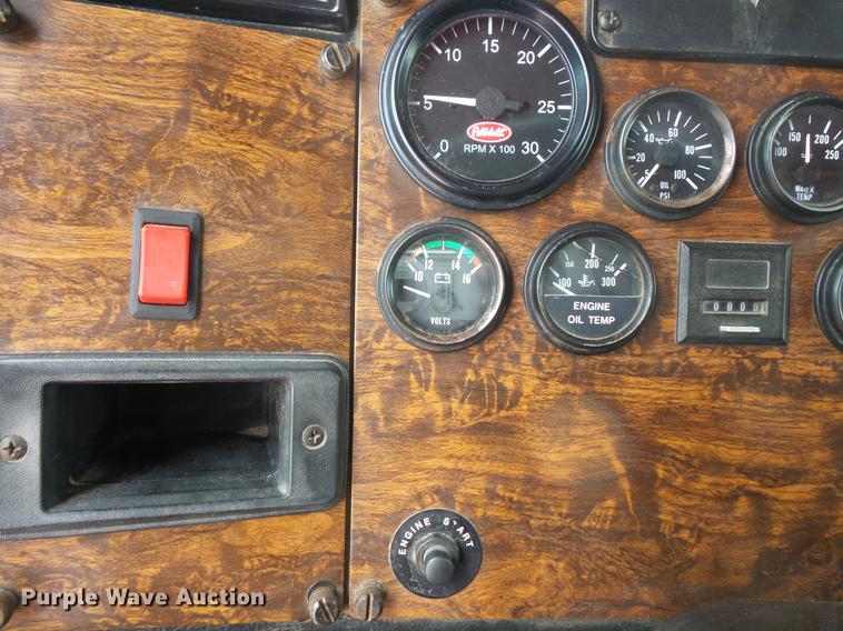 image for item DV9493 1997 Peterbilt 357 dump truck