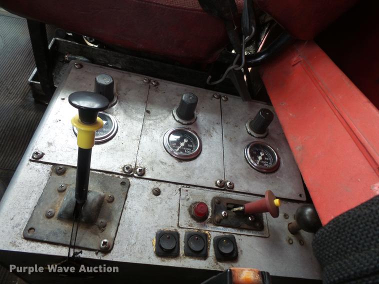 image for item DV9493 1997 Peterbilt 357 dump truck