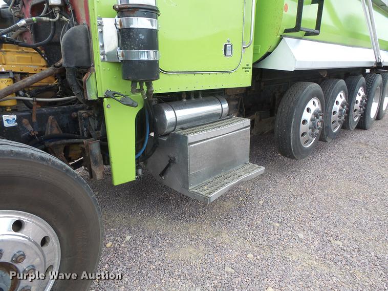 image for item DV9493 1997 Peterbilt 357 dump truck