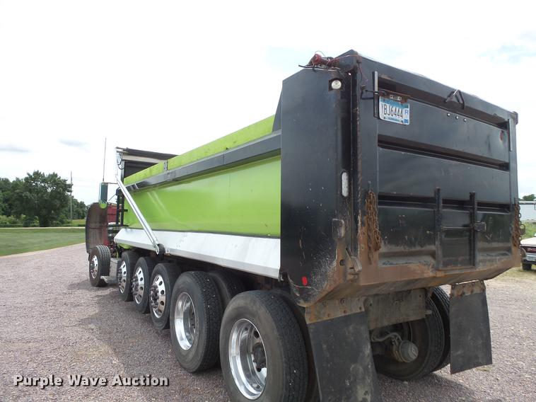 image for item DV9493 1997 Peterbilt 357 dump truck