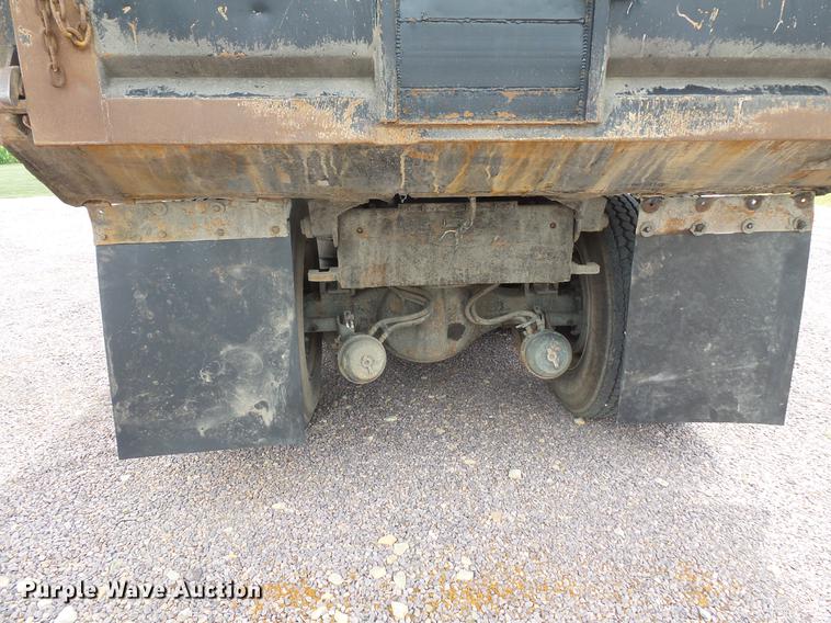 image for item DV9493 1997 Peterbilt 357 dump truck