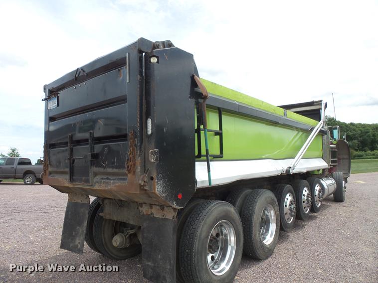 image for item DV9493 1997 Peterbilt 357 dump truck