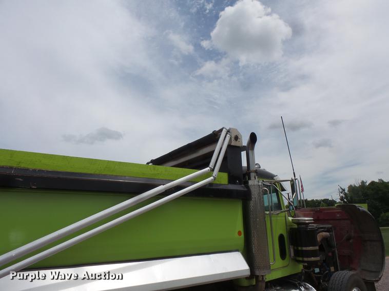 image for item DV9493 1997 Peterbilt 357 dump truck