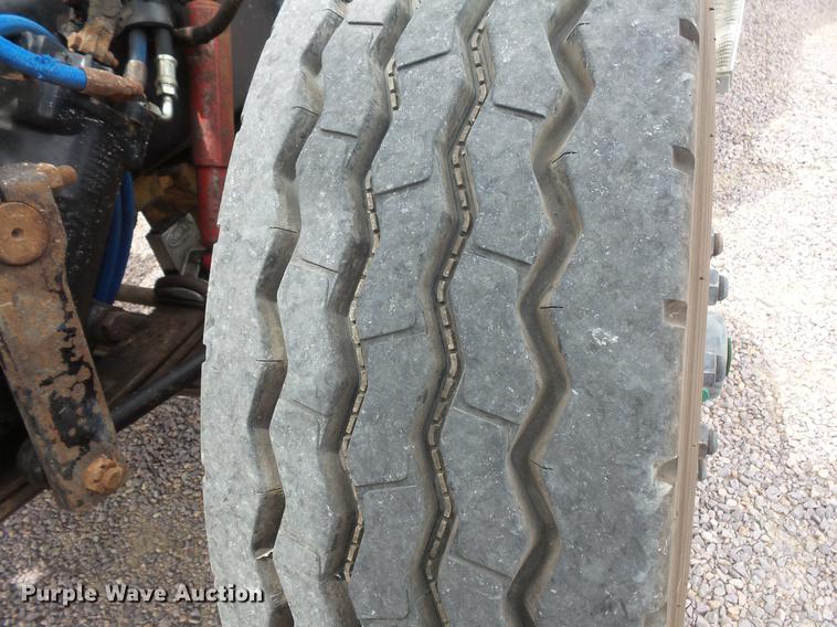 image for item DV9493 1997 Peterbilt 357 dump truck