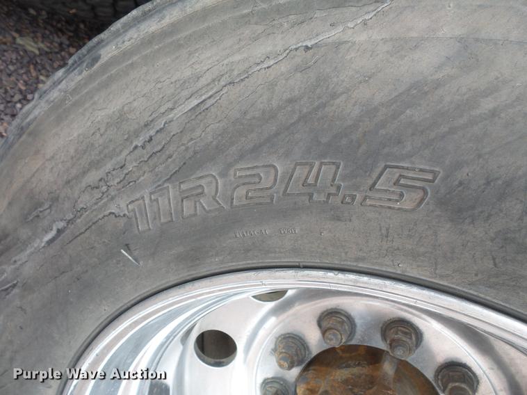 image for item DV9493 1997 Peterbilt 357 dump truck