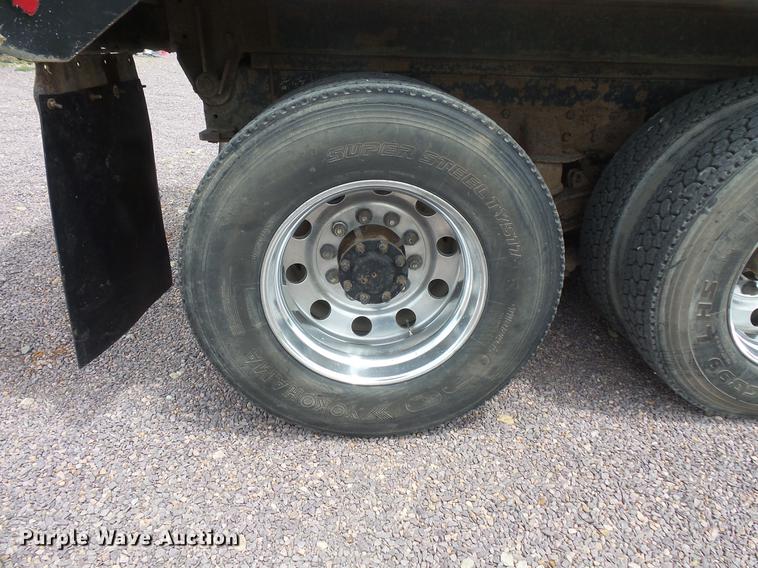 image for item DV9493 1997 Peterbilt 357 dump truck