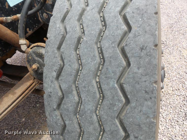 image for item DV9493 1997 Peterbilt 357 dump truck