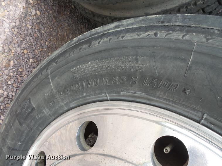 image for item DV9493 1997 Peterbilt 357 dump truck