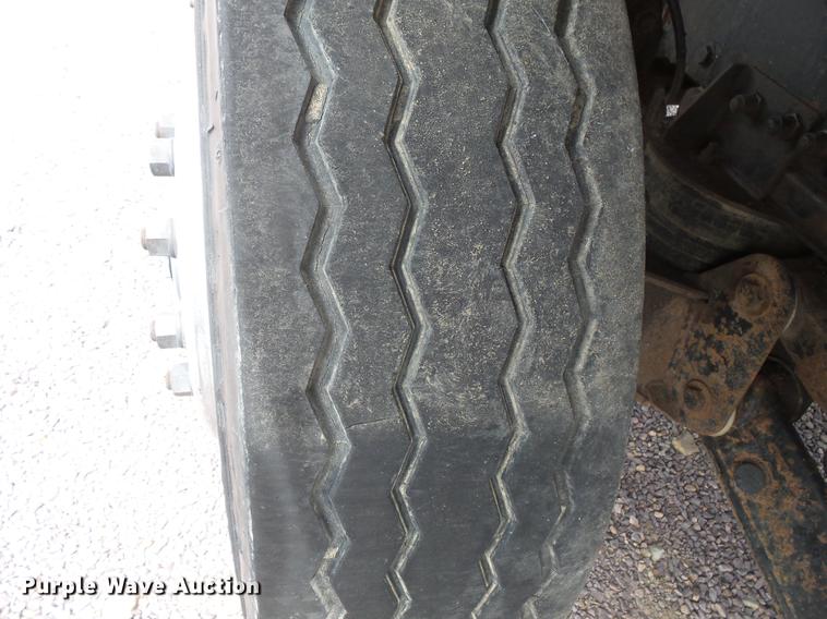 image for item DV9493 1997 Peterbilt 357 dump truck