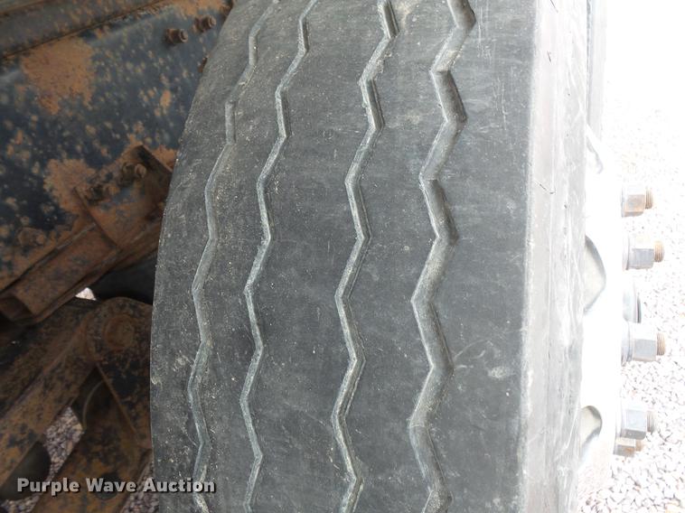 image for item DV9493 1997 Peterbilt 357 dump truck