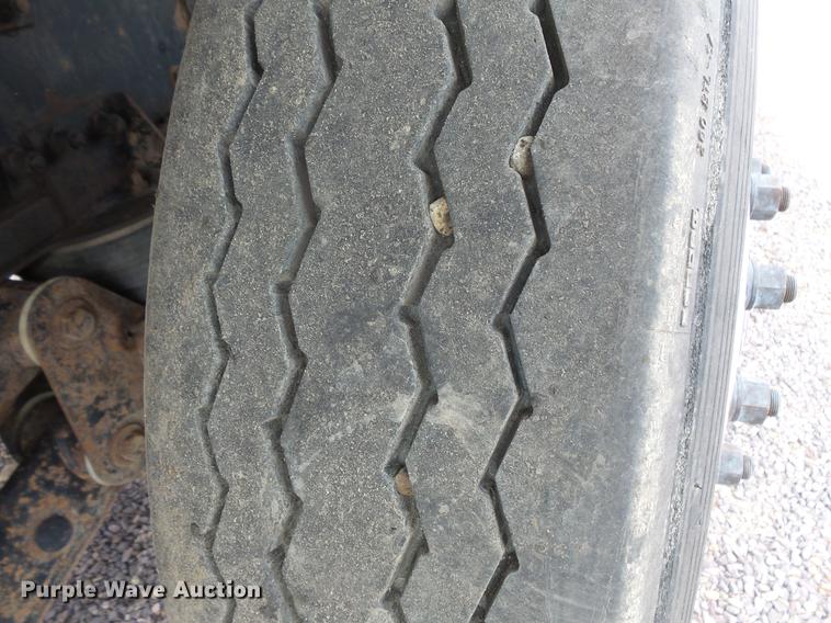 image for item DV9493 1997 Peterbilt 357 dump truck