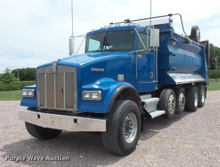image for item DV9494 1997 Kenworth W900 dump truck
